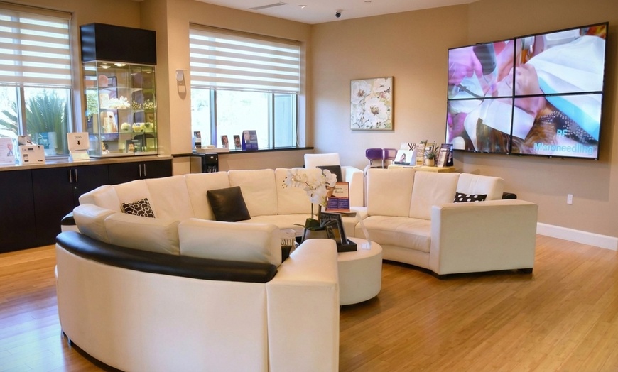Image 2: 35% Off 20 or 40 Units of Letybo at Trimbody MD San Marcos