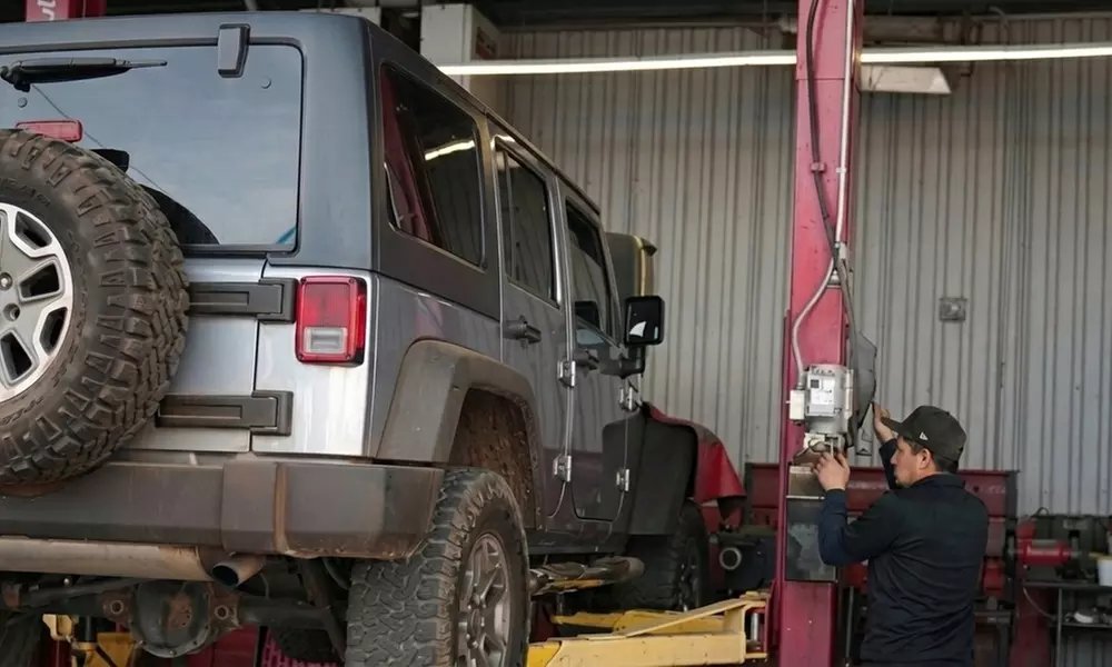 Full Synthetic Oil Change with Filter Replacement & MPI / 2 Cars