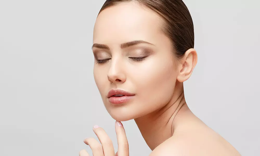 Kung Plastic Surgery offers a consultation with 20 units of Xeomin injections for up to 32% off, ensuring tailored care. - Primary Image