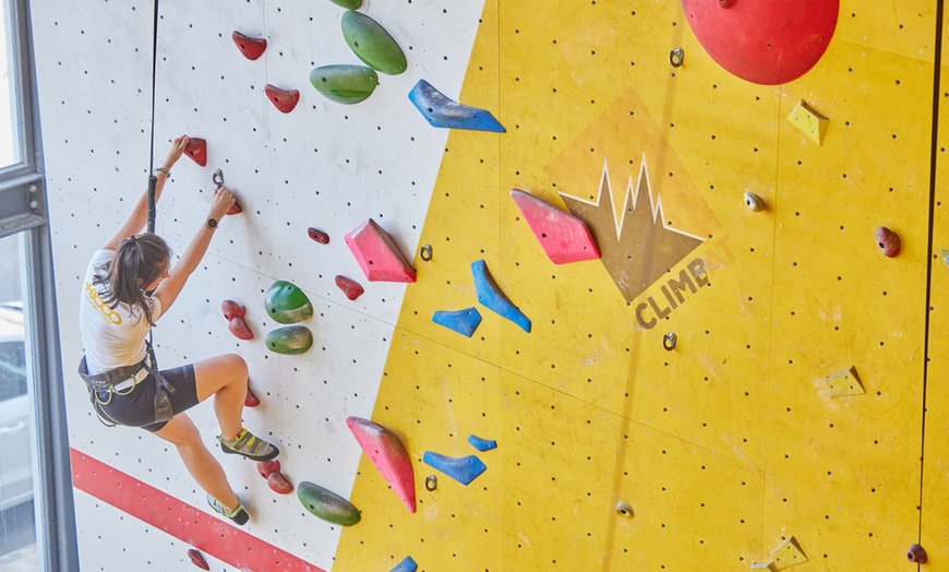 Image 5: Acceso libre al rocódromo para 1 niño/a, 1 adulto o 2 adultos 