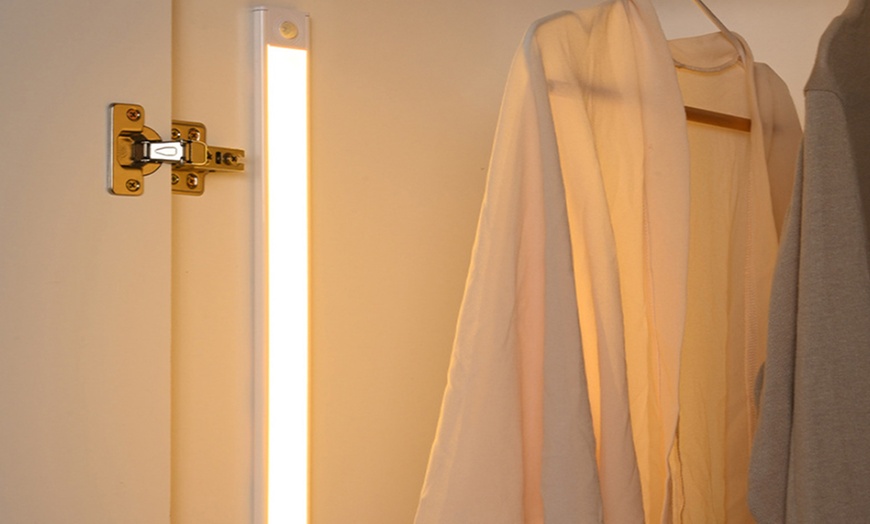 Image 5: Two Packs of Rechargeable Motion Sensor Under-Cabinet Lights