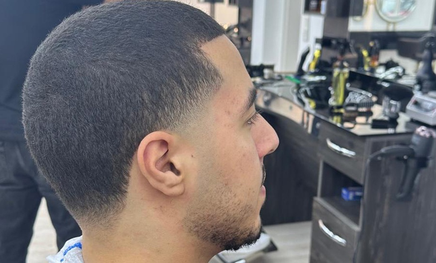 Image 7: Herren-Haarschnitt opt. inkl. Bart-Pflege für 1 Person