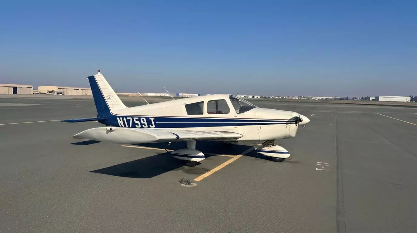 One-Hour Guided Flight Experience – Stockton Metropolitan Airport