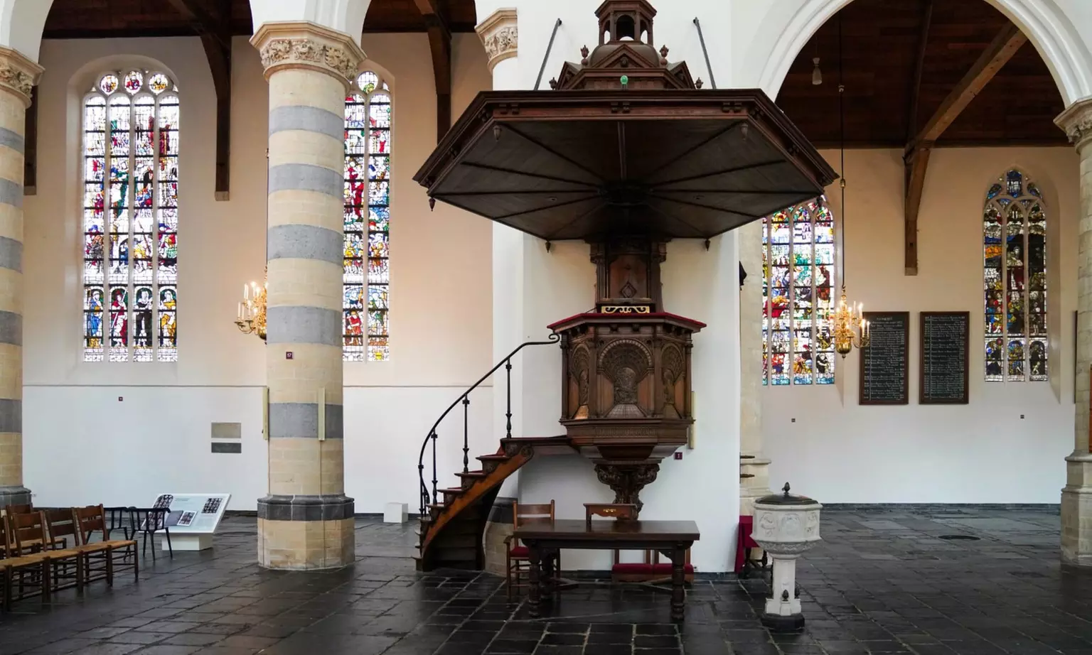 Historisch duo-kerkbezoek in het hart van Delft