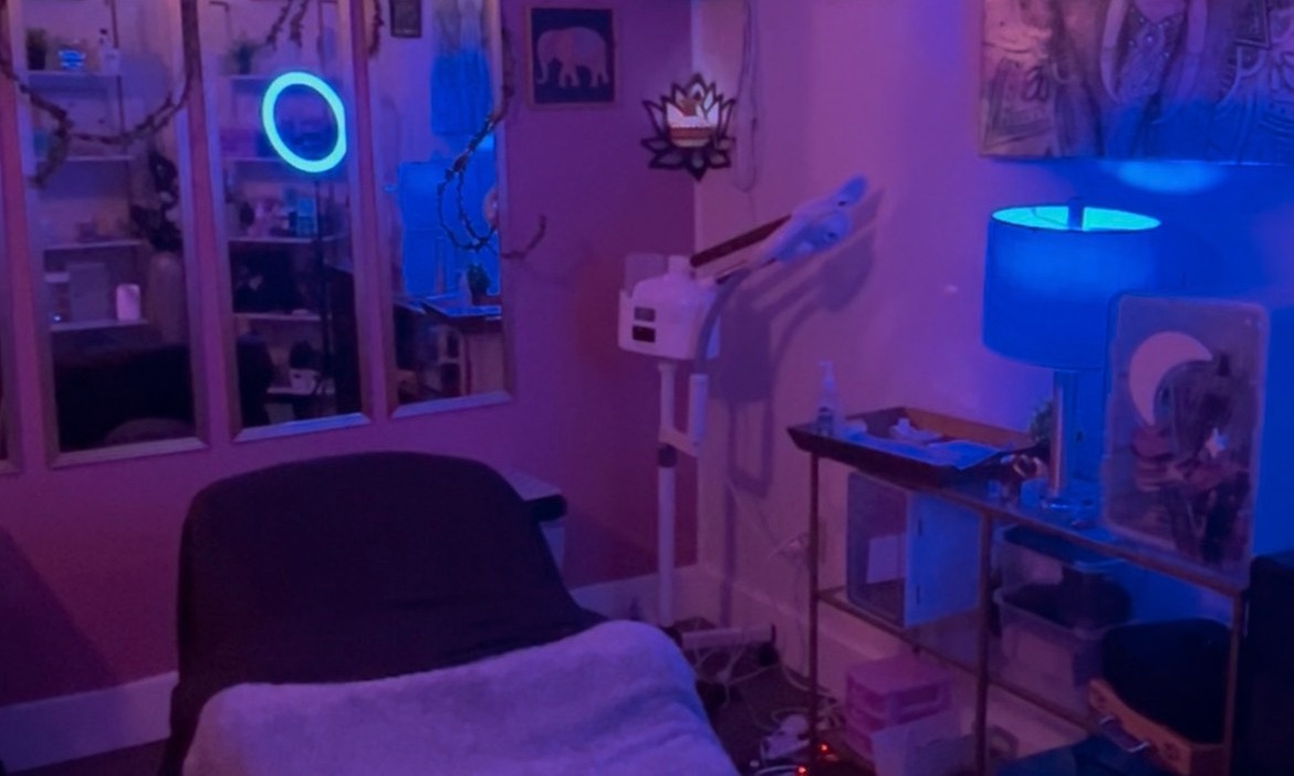 Relax with 60 Min Majestic Rejuvenation Scalp Sessions