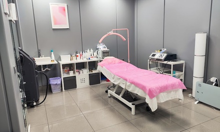 Limpieza facial exprés con microdermoabrasión con punta de diamante, radiofrecuencia facial y masaje kobido - Diahica Aesthetic