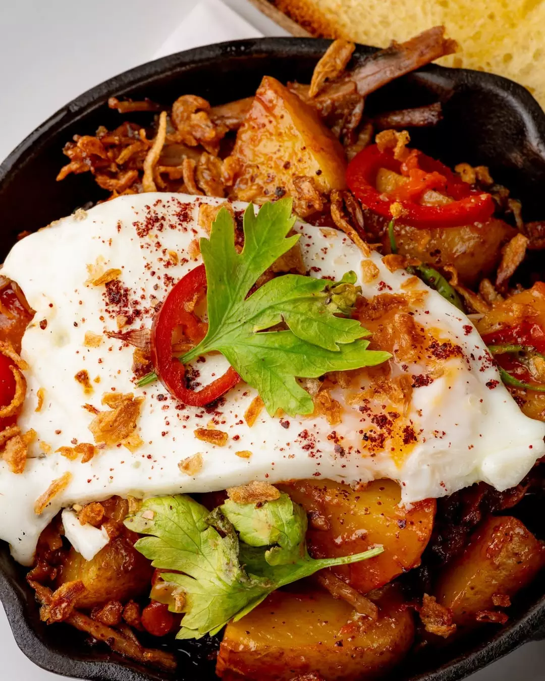 Bottomless Brunch with Bottomless Drinks & Delicious Mains for 2 or 3