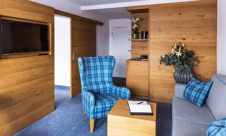 Image 8: Suite für 2 im 4* Adults-Only Hotel Das Aunhamer mit Spa