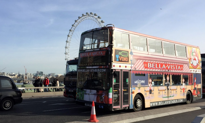 Image 4: Adult or Child Ticket to Buckingham Palace with Afternoon Tea