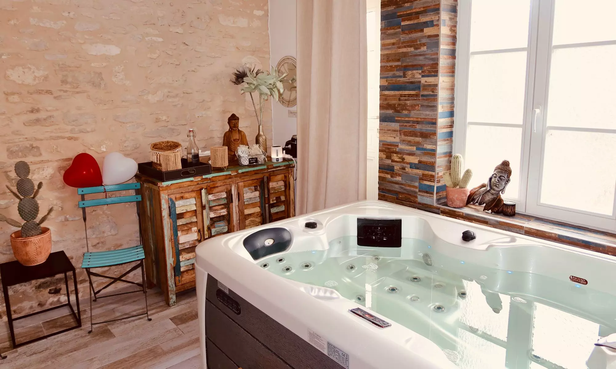 Évasion spa privatisée avec bain à remous, hammam et modelage