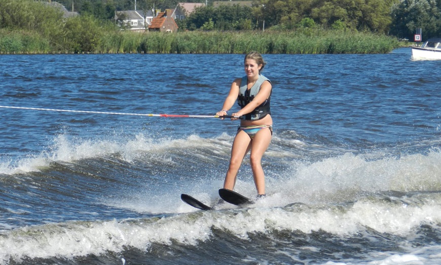 Image 9: Actief uitje op het water: waterski- of wakeboard-les