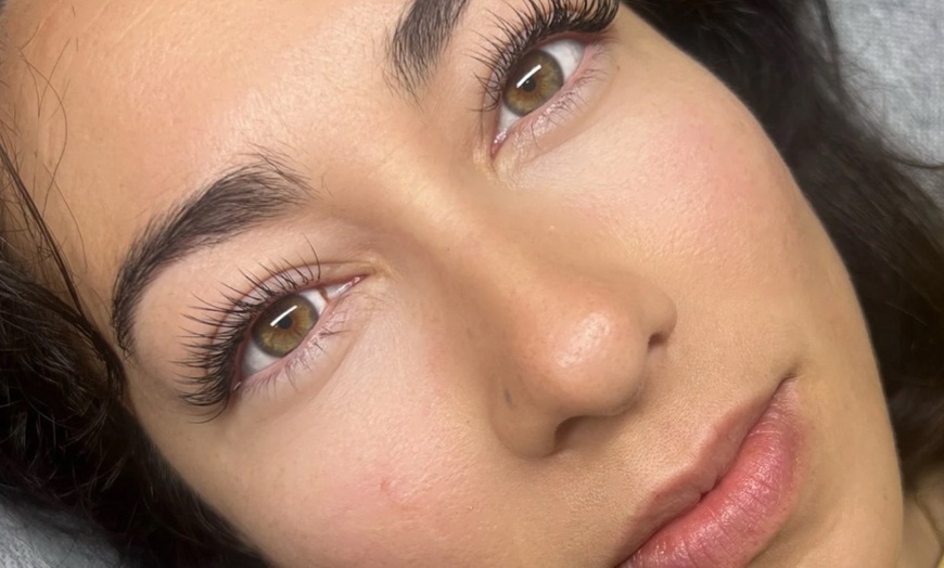 Image 3: Enhance Beauty w/ Full Set Eyelash Extensions/ Brow Wax /Tint Services