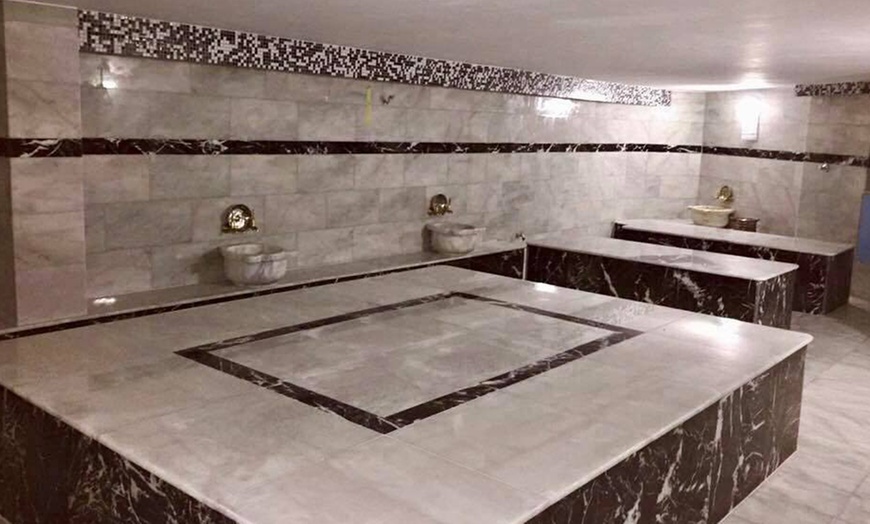 Image 6: Hamam Premium mit Ganzkörperpeeling & Aromaöl-Massage für 1 - 2 Pers.