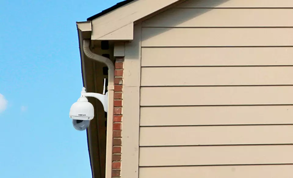 Foscam Wireless Outdoor Pan/Tilt IP Surveillance Camera with Night Vision and Motion Detection (FI8919W). - Primary Image