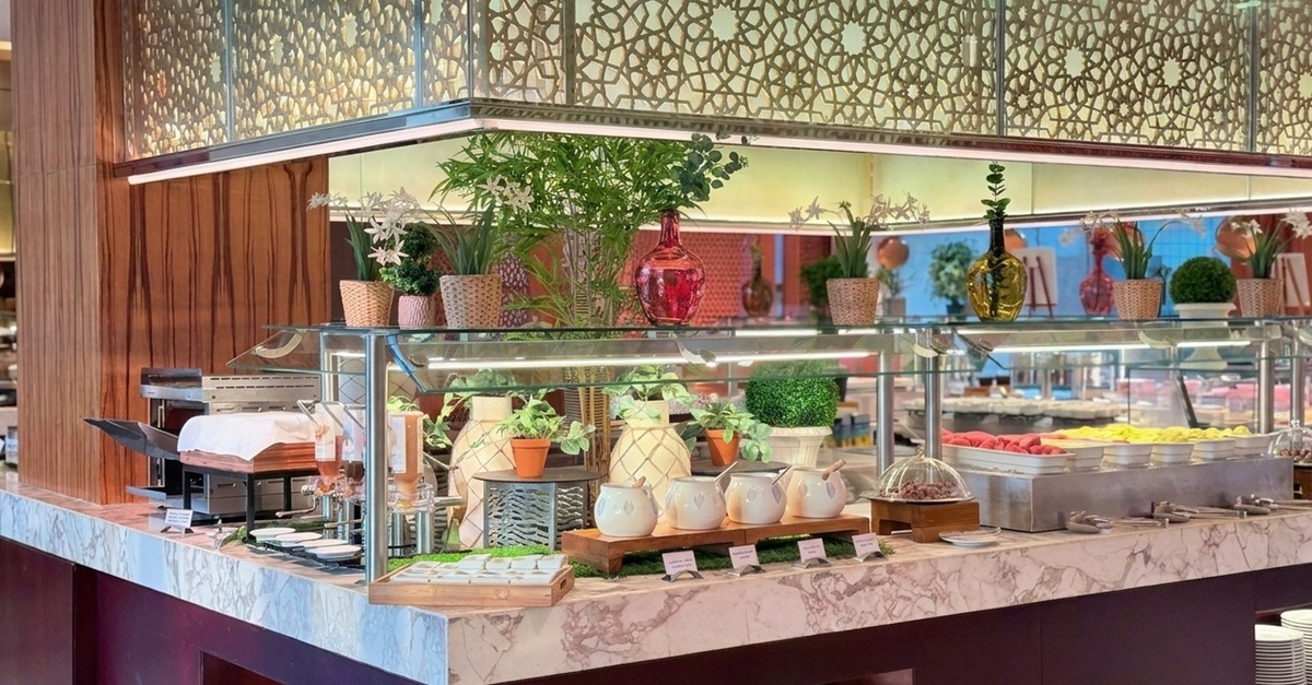 5* Breakfast Buffet With Pool & Beach Access For Child Or Adults 5* Breakfast Buffet With Pool & Beach Access For Child Or Adults