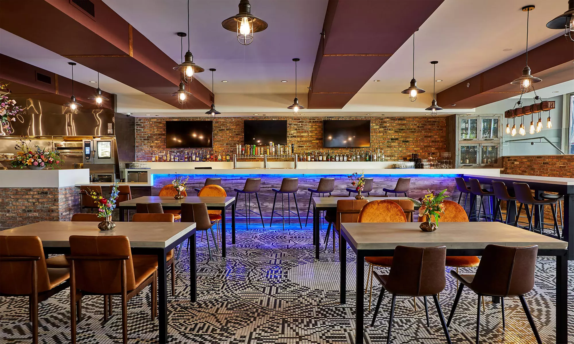 Hotel Near Millennium Park w/ Breakfast or Valet for Select Options