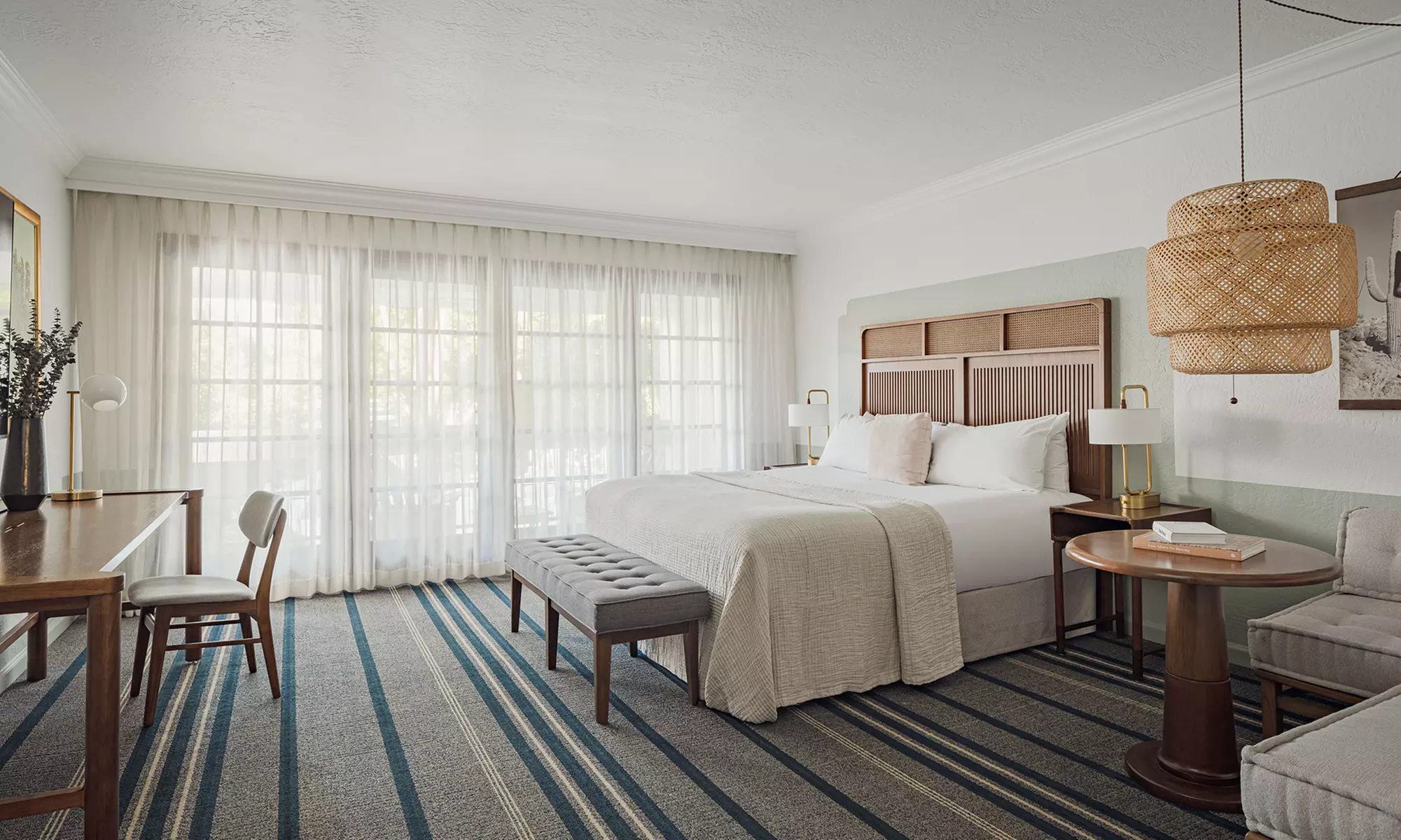 Stay at 4-star The Scott Resort & Spa in Scottsdale, AZ. Indulge in a Day by the Pool or Treat Yourself to a Spa Day!