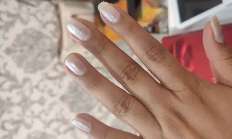 Manicura y/o pedicura semipermanente junto a la Puerta del Sol