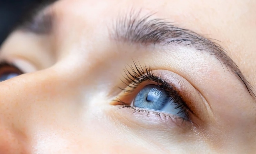 Image 3: Enhance Your Look with Single, or Double Lash Enhancement Eyeliner