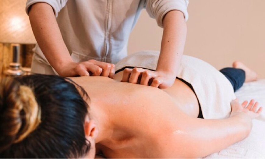 Image 3: Ritual corporal de belleza con masaje, peeling y radiofrecuencia