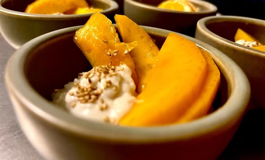 Image 8: ¡De viaje por Asia! Menú tailandés completo para 2 o 4 personas