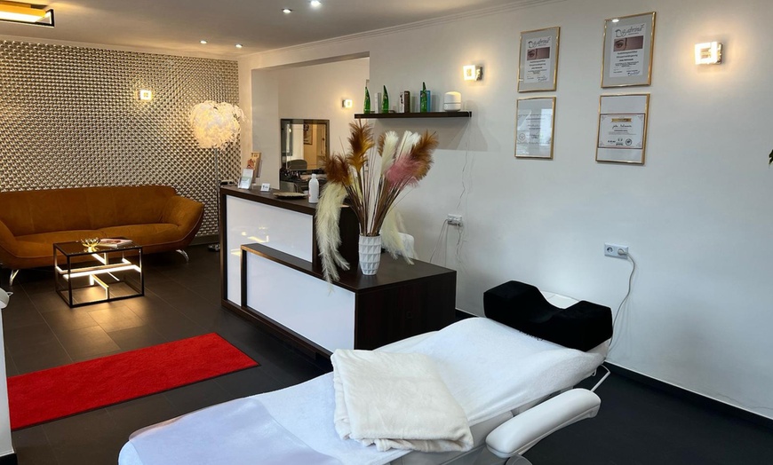 Image 6: 1-6D Volumen-Wimpernverlängerung für 1 Person