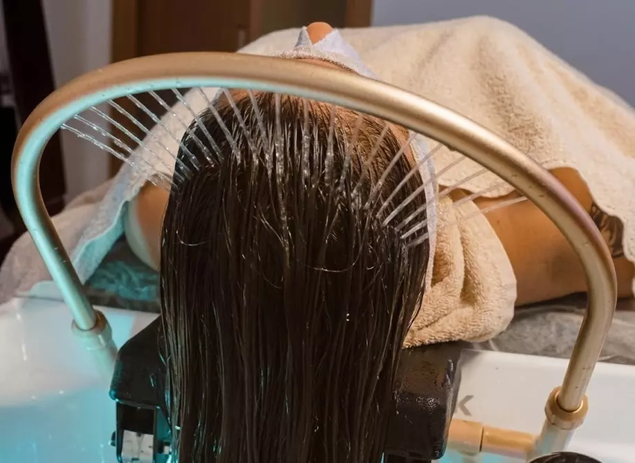 60 Min. Japanese Head Spa Erlebnis für alle Haarlängen
