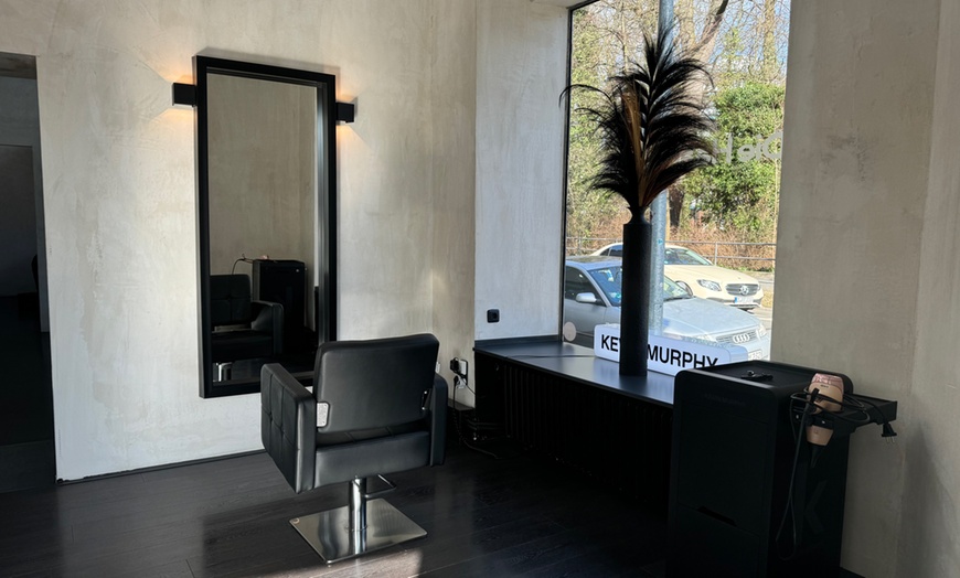 Image 3: Balayage-Komplettpaket, inkl. Haarschnitt & Gloss-Tönung für 1 Person