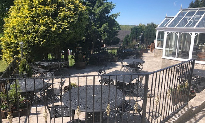 Image 2: Swinscoe: 2-Night Stay with Breakfast and Optional Dinner