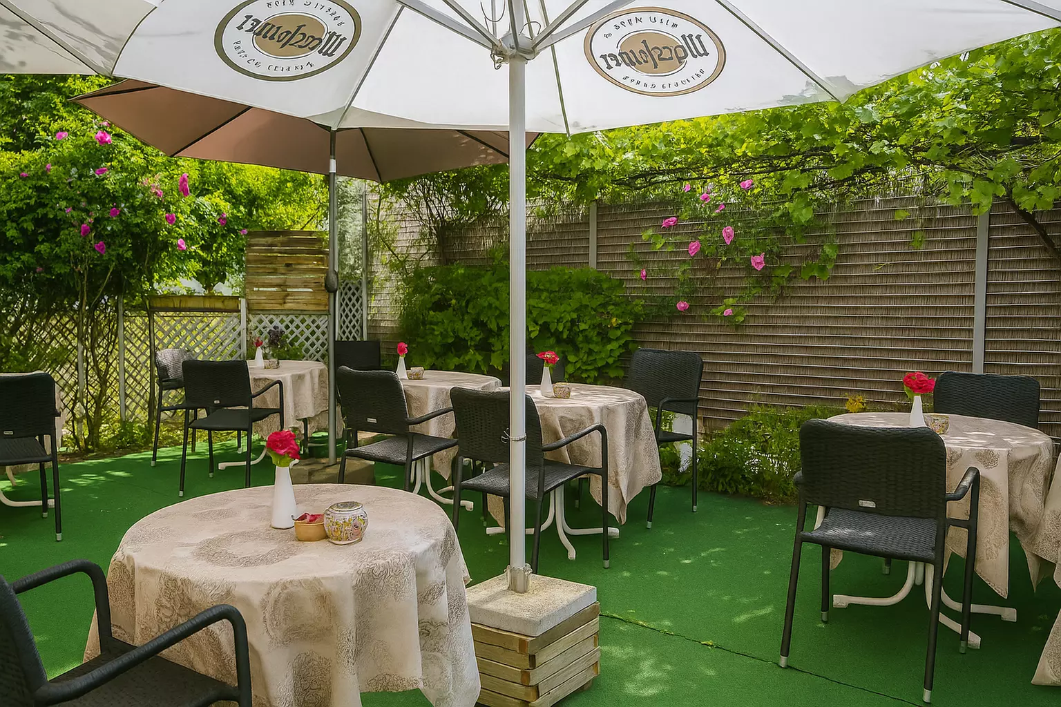 Indisches 3-Gänge-Menü mit Curry nach Wahl, Vor- und Nachspeise