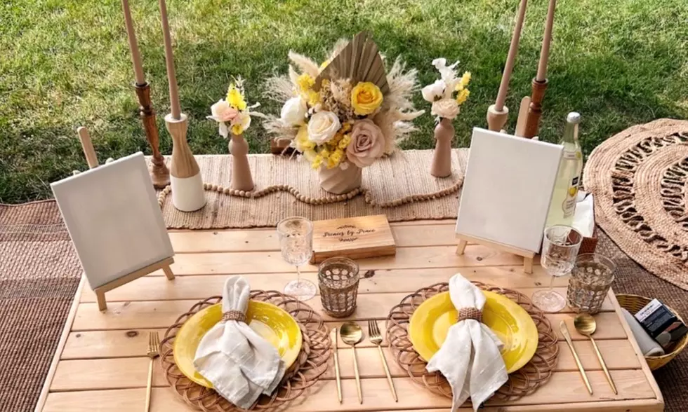 Picnic Dining Experience – Perfect for 2, 3, 4, or 5 Guests
