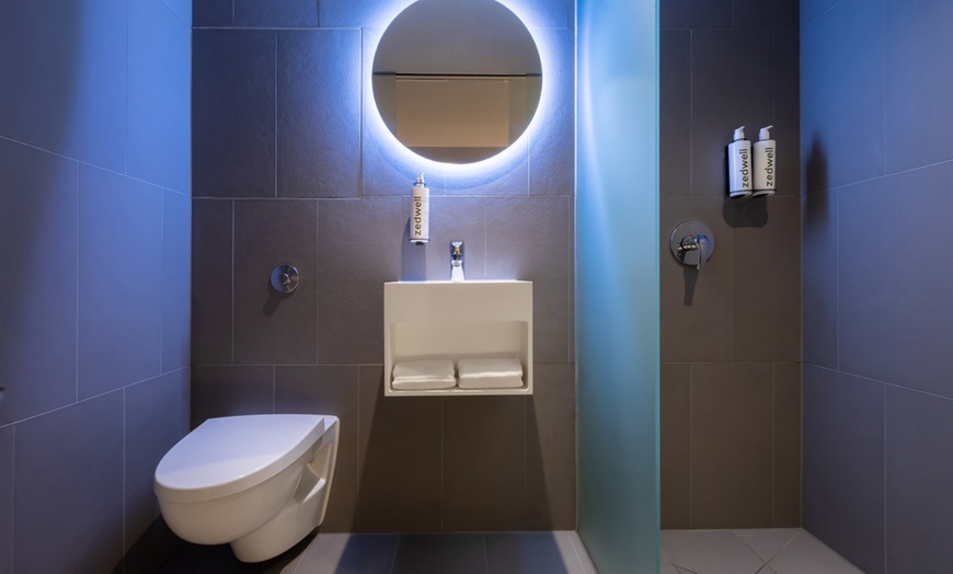 Image 11: Central London: Cocoon Room stay with activities