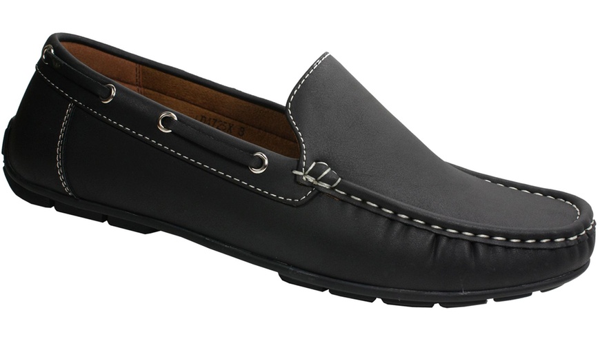 Image 2: Men's Slip-On Moccasin Shoes