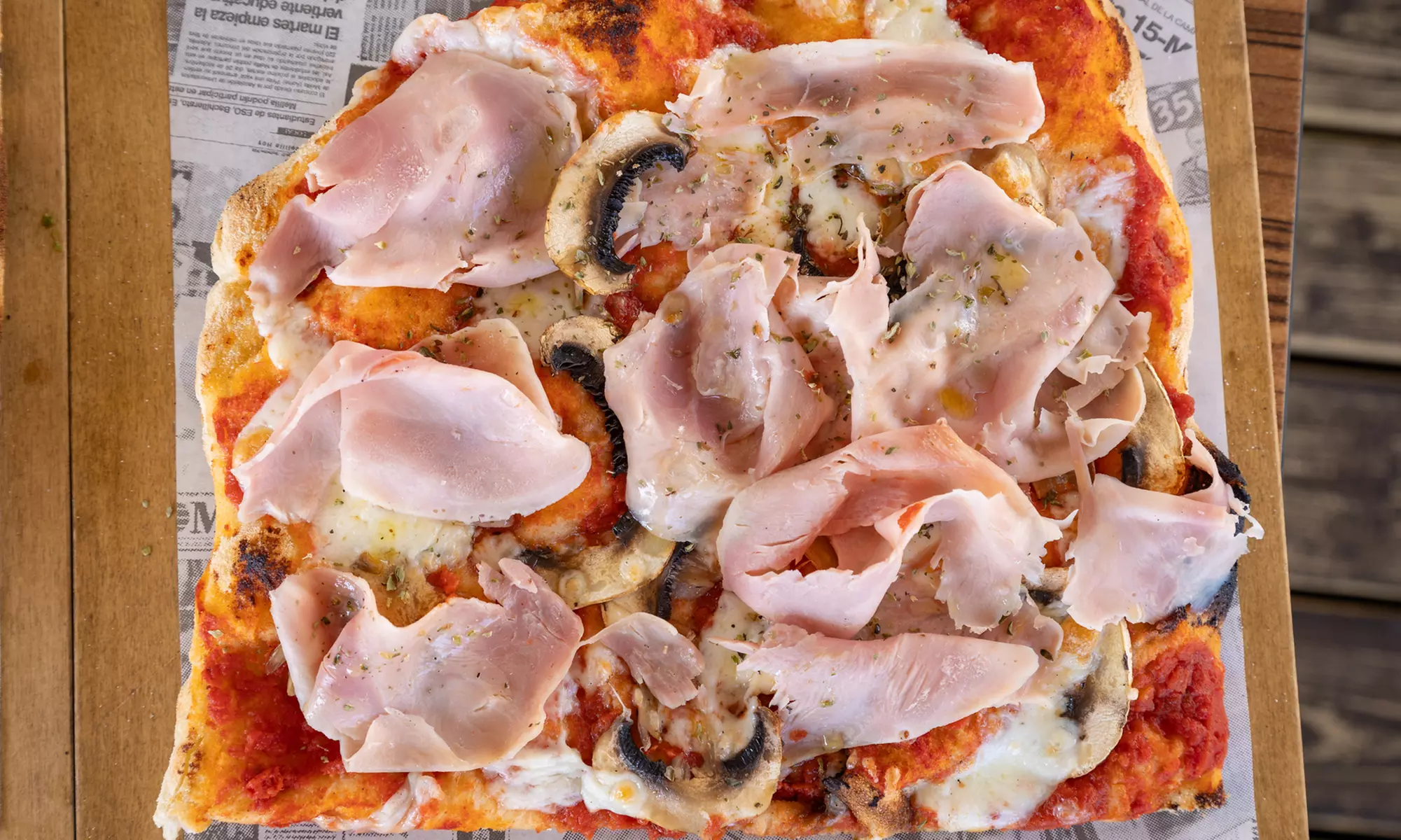 Saborea la auténtica pinsa romana con un menú completo para 2 o 4