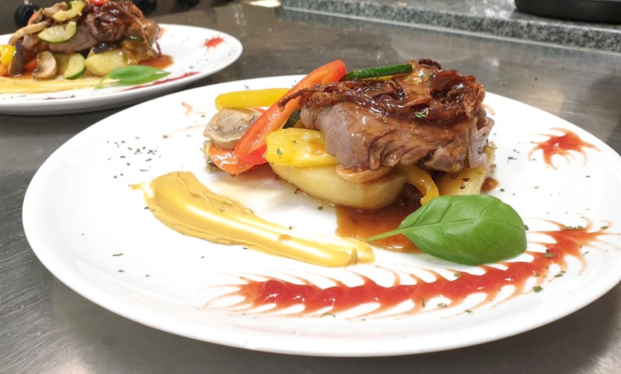 Image 2: Exklusives 3-Gänge-Gourmet-Menü für 2 oder 4 Personen