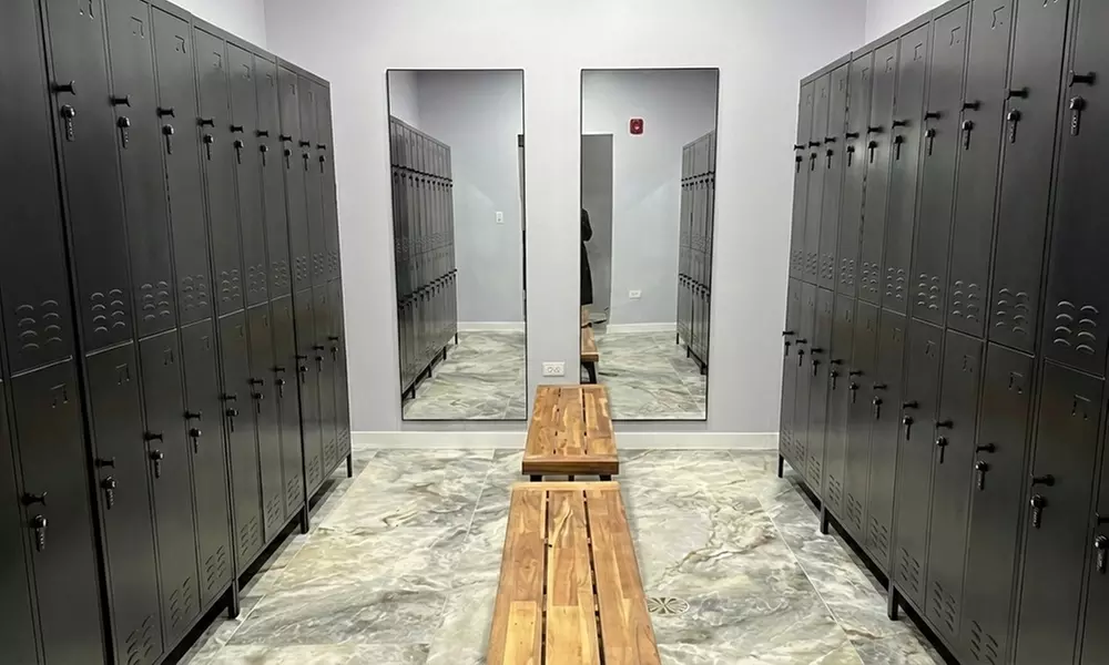 Fire & Ice Contrast Therapy: Sauna & Cold Plunge Sessions for Renewal