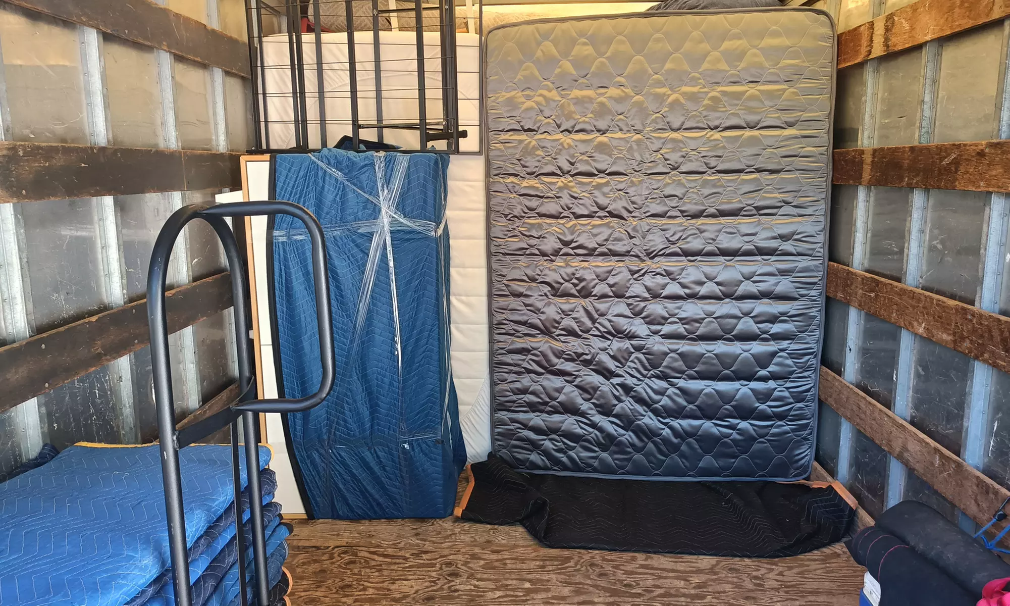 Efficient First 2 hours of Moving or Loading and Unloading Services
