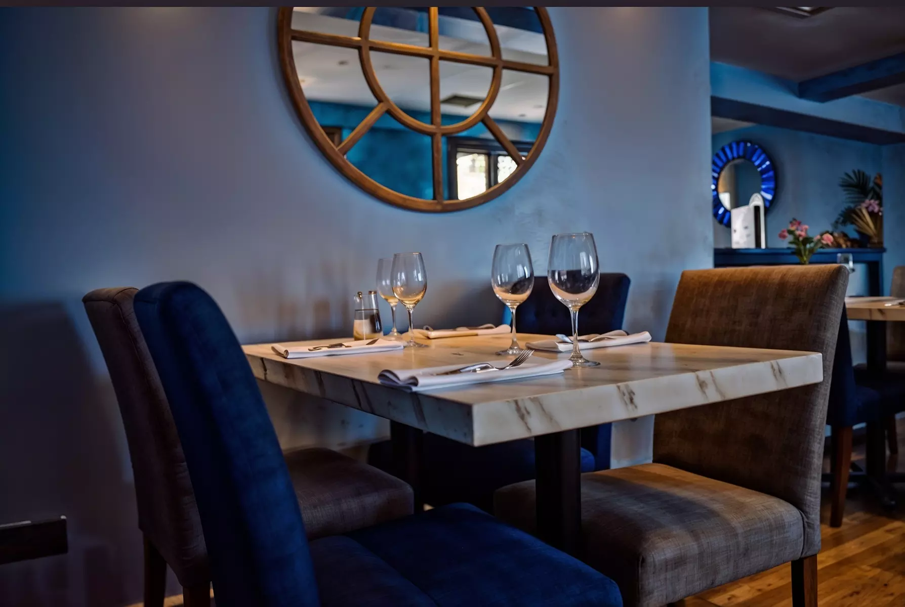 Share a 20oz Sirloin, Raise a Glass, Make It a Night