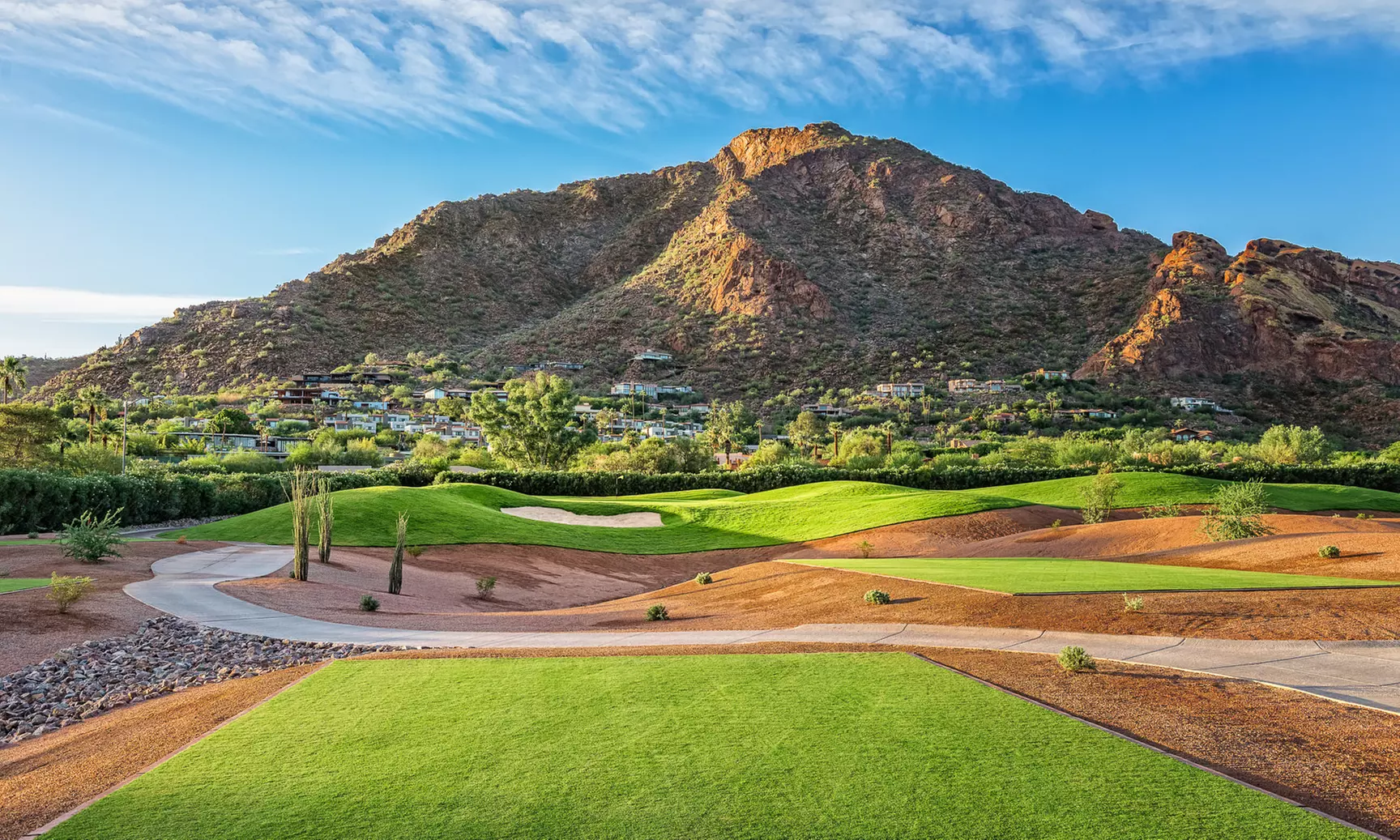 Member Pricing: 4-star Hotel in Camelback Foothills with Pools, Golf