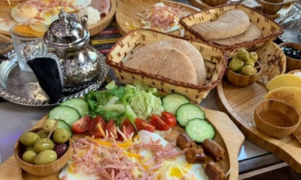 Para 2 personas: menú marroquí clásico con 1 entrante, 2 principales, 2 bebidas y 1 postre - Restaurante Amazigh