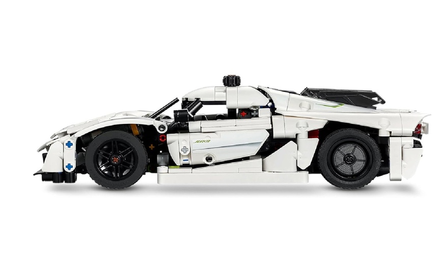 Image 4: LEGO Technic Koenigsegg Jesko Absolut White Hypercar