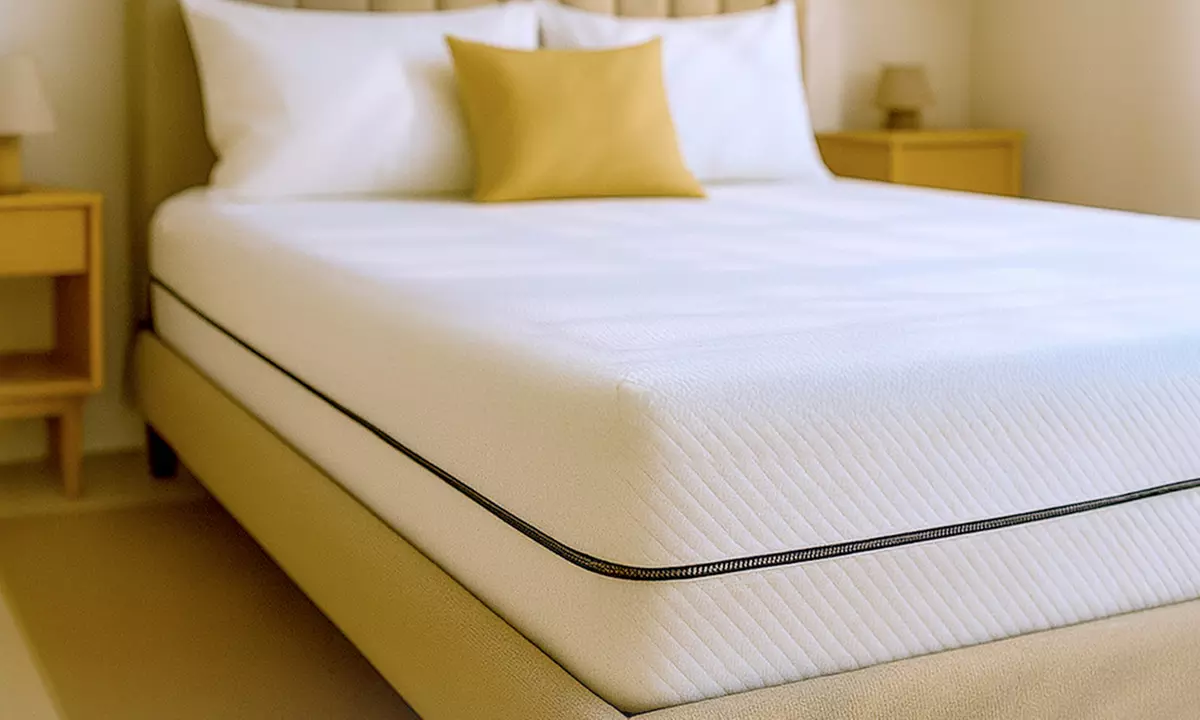 Matelas en mousse orthopédique et hypoallergénique The White Stones