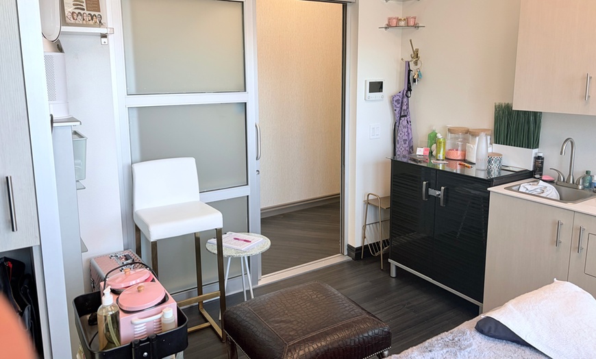 Image 5:  Revive & Renew: Exclusive Waxing Packages for Ultimate Smoothness 