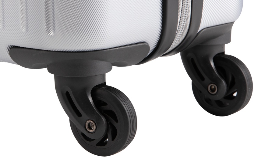 Image 28: Set of Three Hard-Shell ABS Suitcases