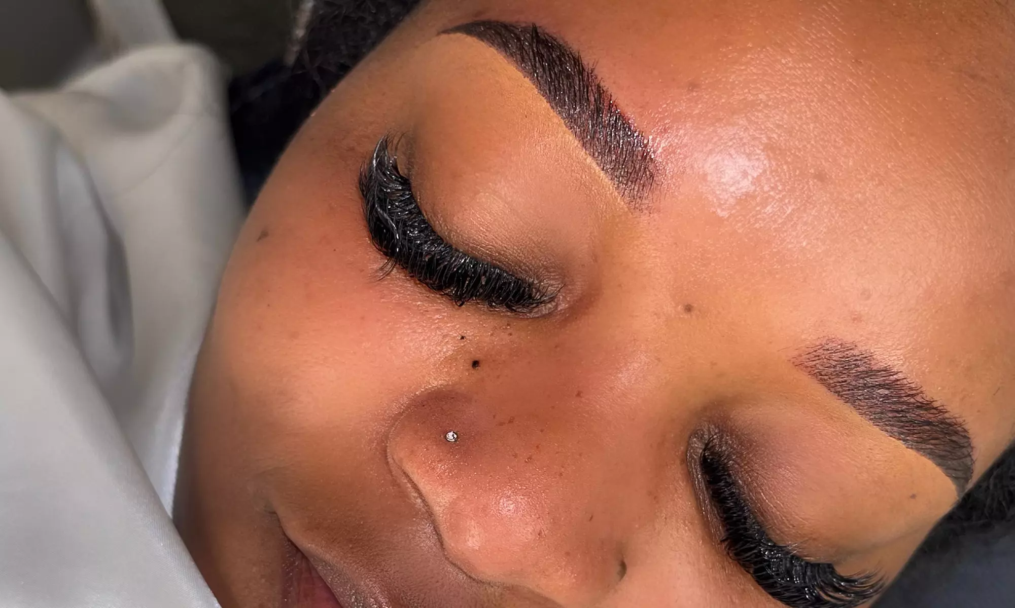 Enhance Your Look: One Ombré Powder Brows or Microshading Session