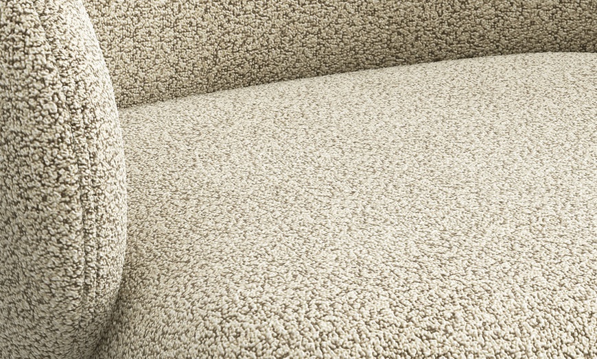 Image 5: Lot de 2 fauteuils de table "Alicia" en tissu Cozy de Doosense 