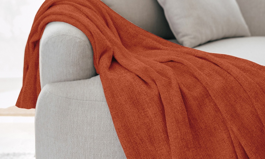 Image 4: Decorative Multi-Purpose Fabric Throw 