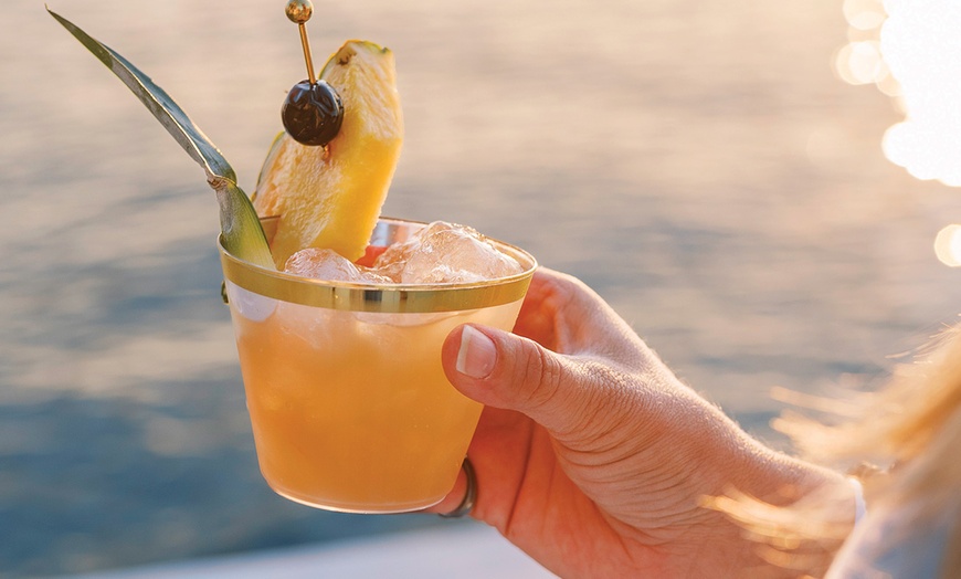 Image 4: Luxury Floating Picnic for Two at Hallandale Beach