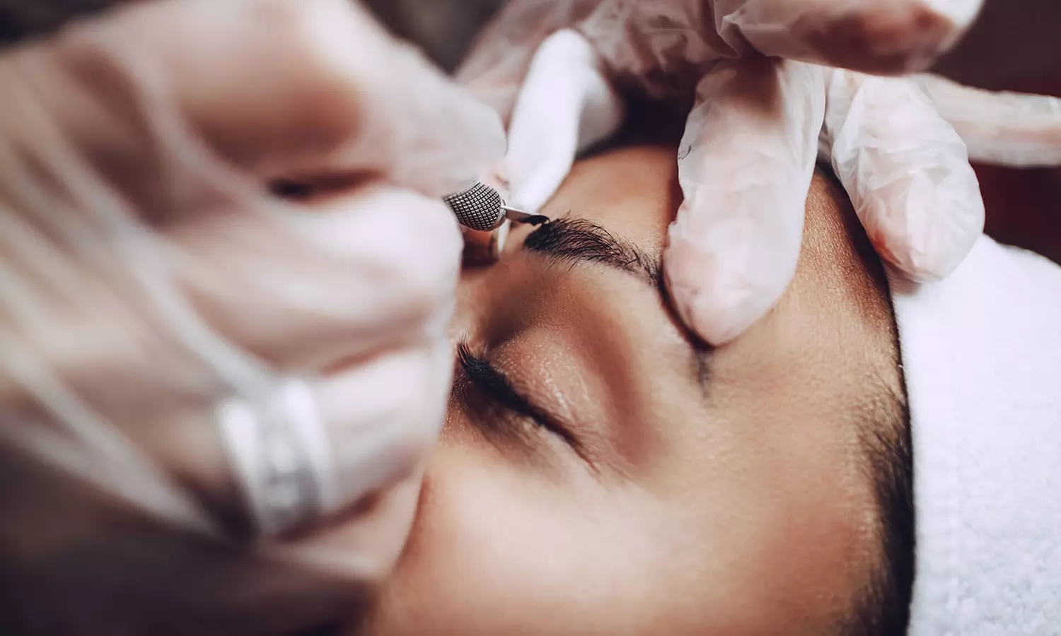 Up to 50% Off on Permanent Makeup at Sola Salons- Graceful Brows and Beauty