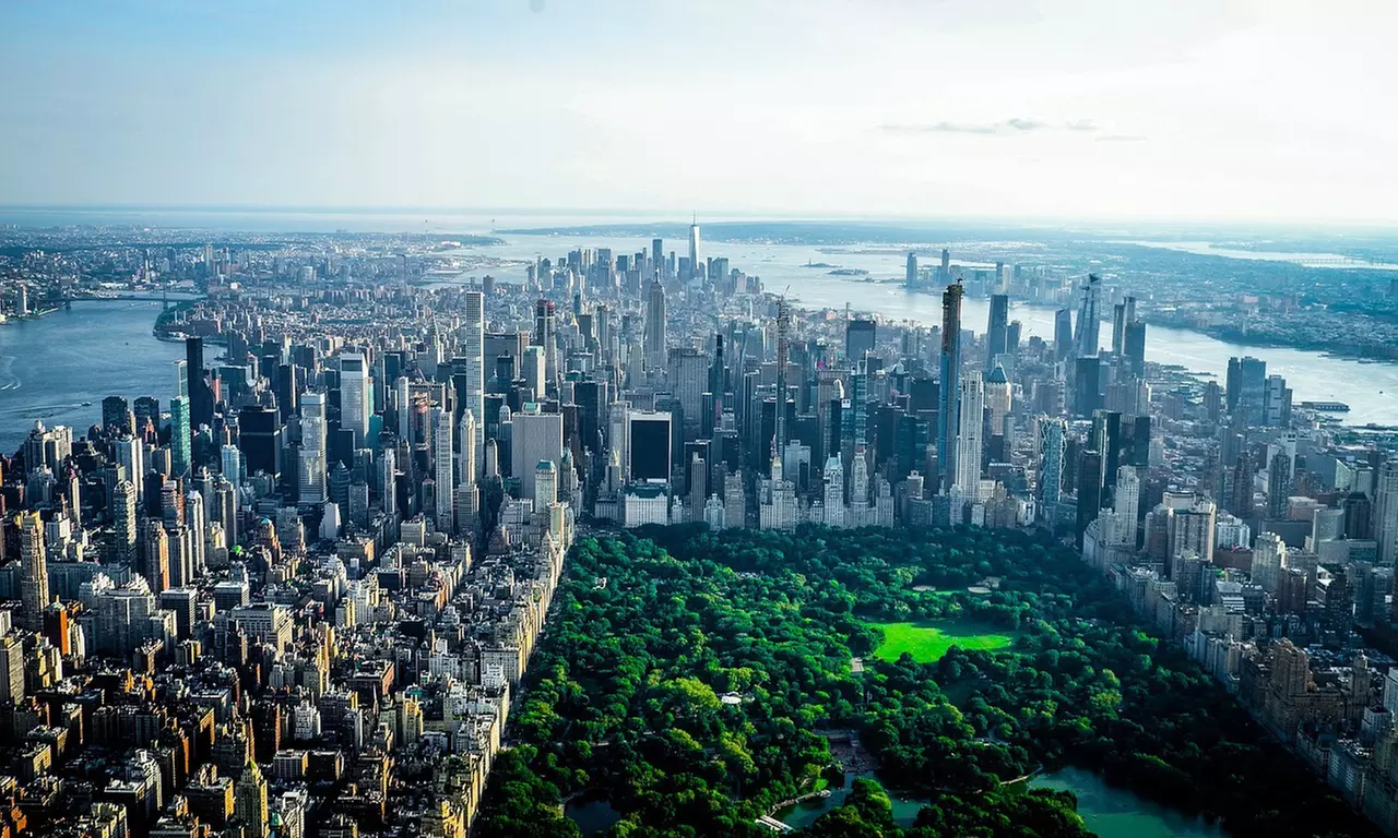 Walk & Talks with Coffee for Tourists and New Yorkers (Up To 44% Off) - Primary Image